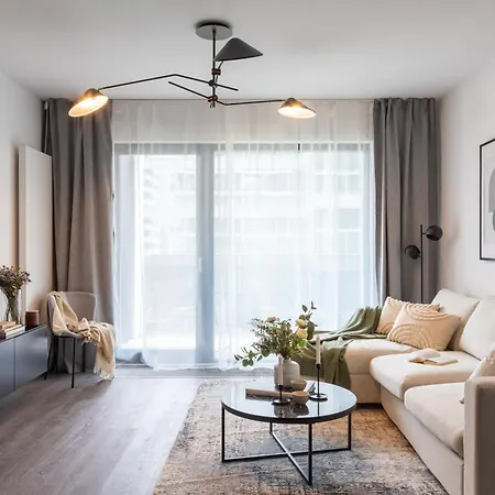 Baby Friendly With Terrace&ac In Karlín By Days Praga